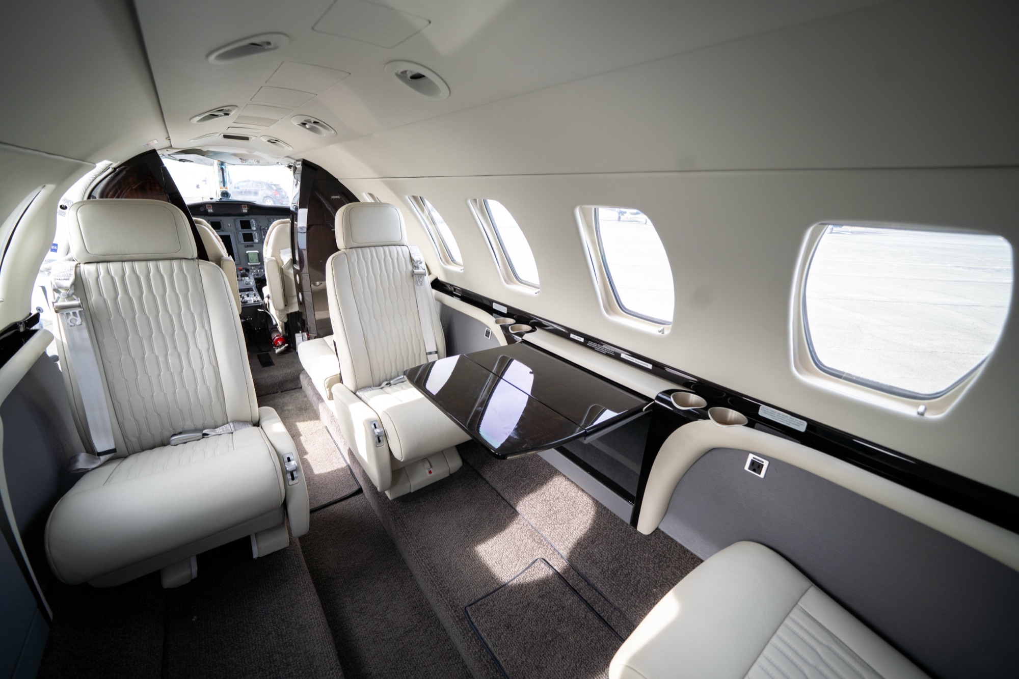 Citation CJ3 Table