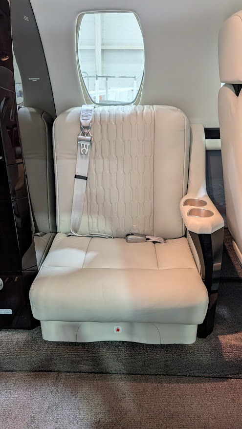 Private jet charter, Burlington to Chicago