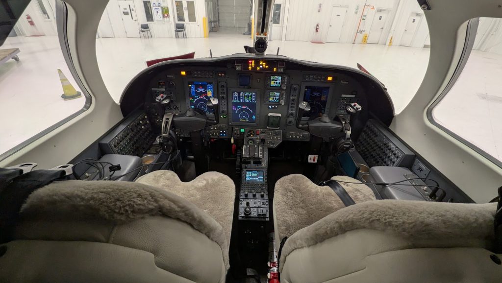 Private jet charter, Burlington to The Hamptons